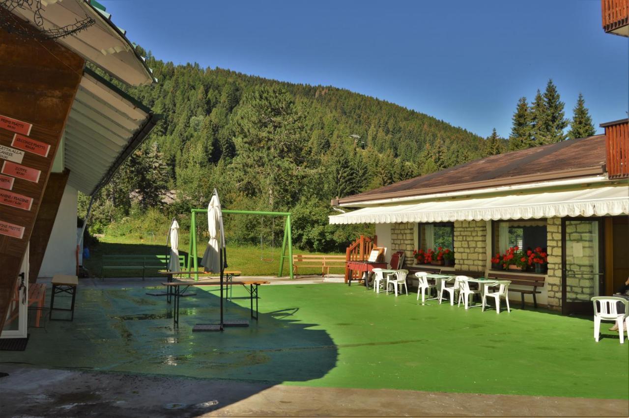 Hotel Cristallo Folgaria Exterior photo